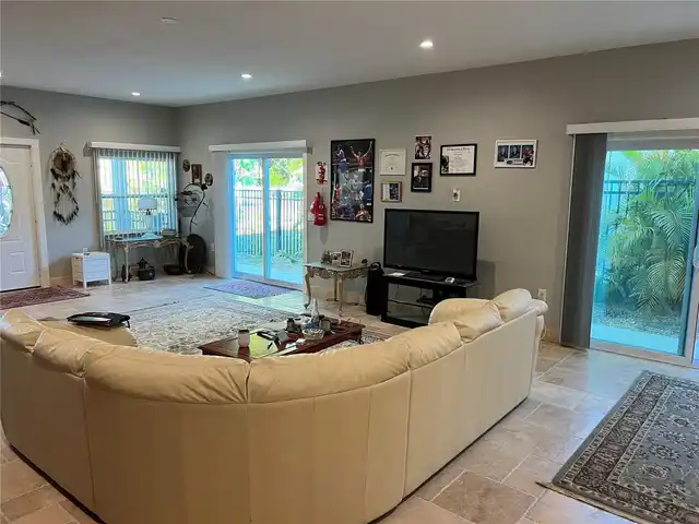 Listing Photo 7