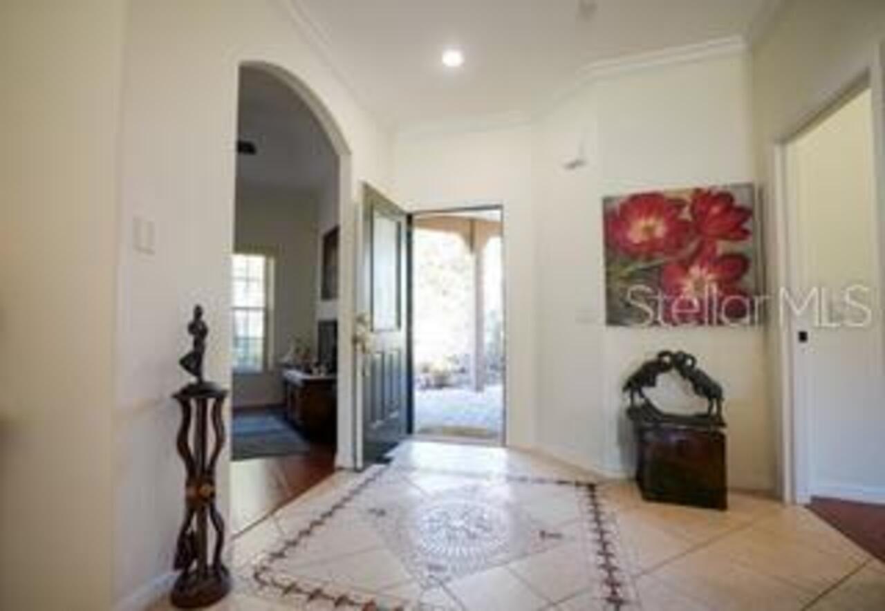 Listing Photo 9