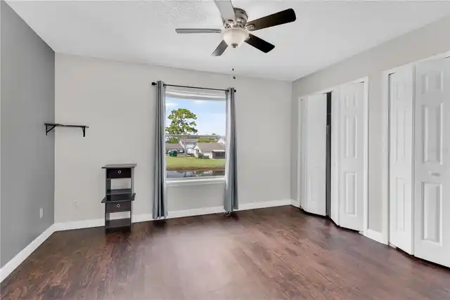 Listing Photo 10