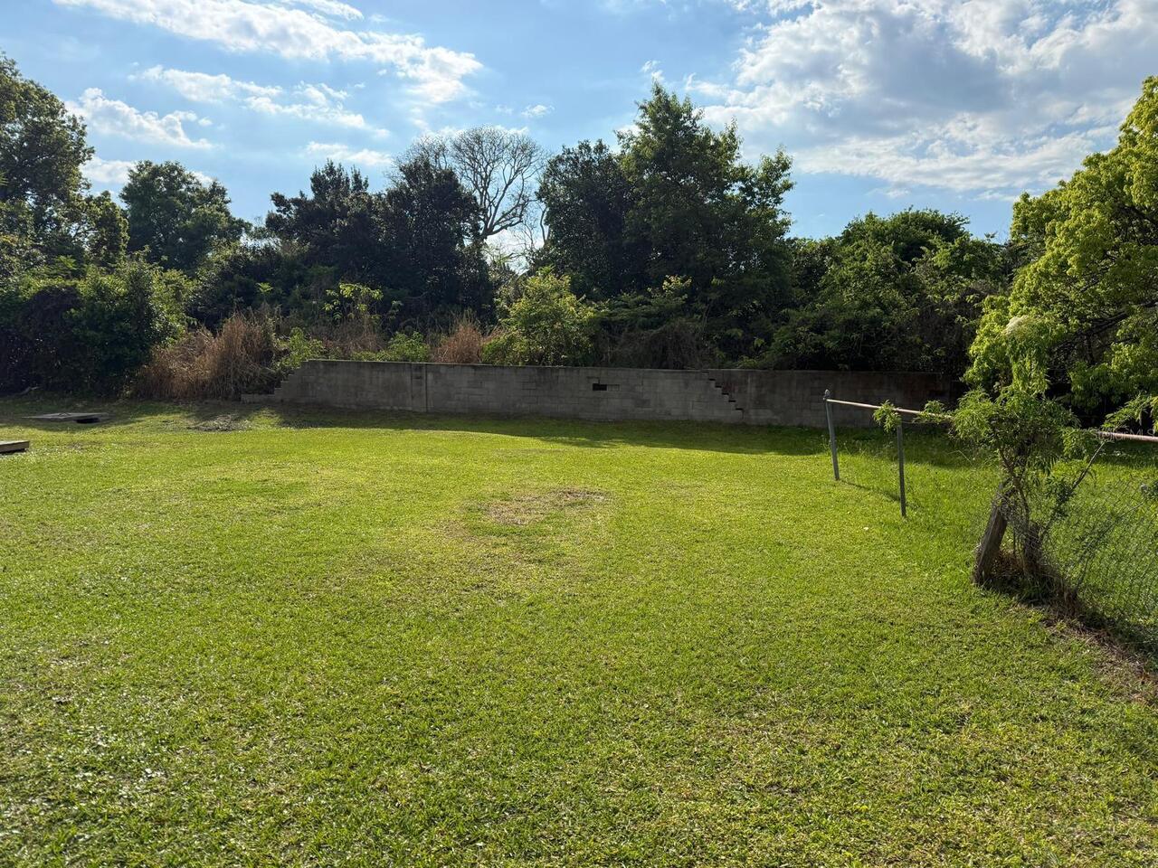 Listing Photo 9