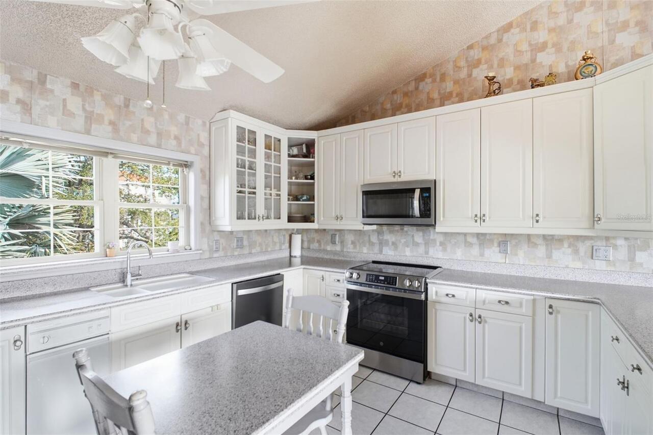 Listing Photo 18