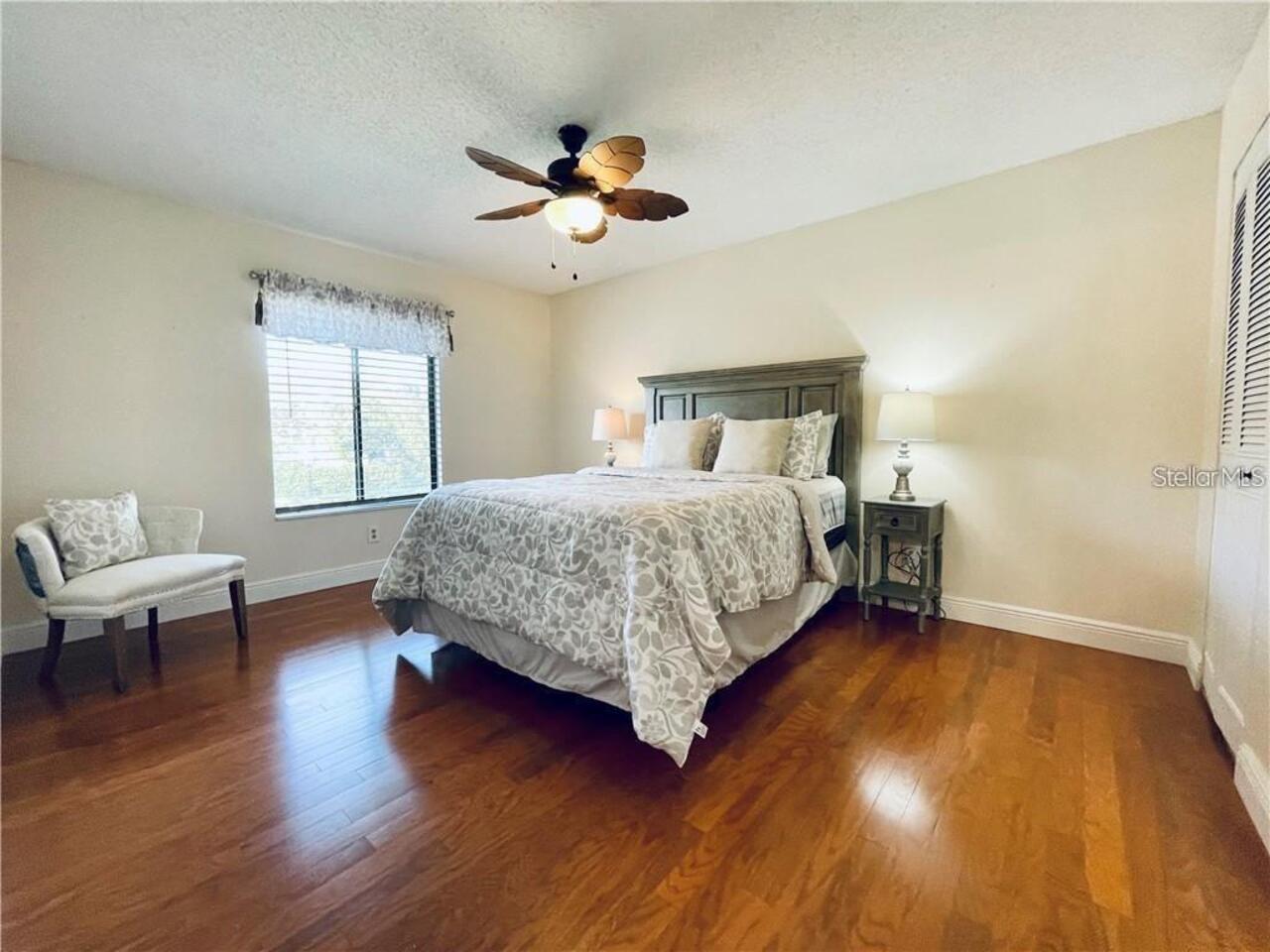 Listing Photo 14