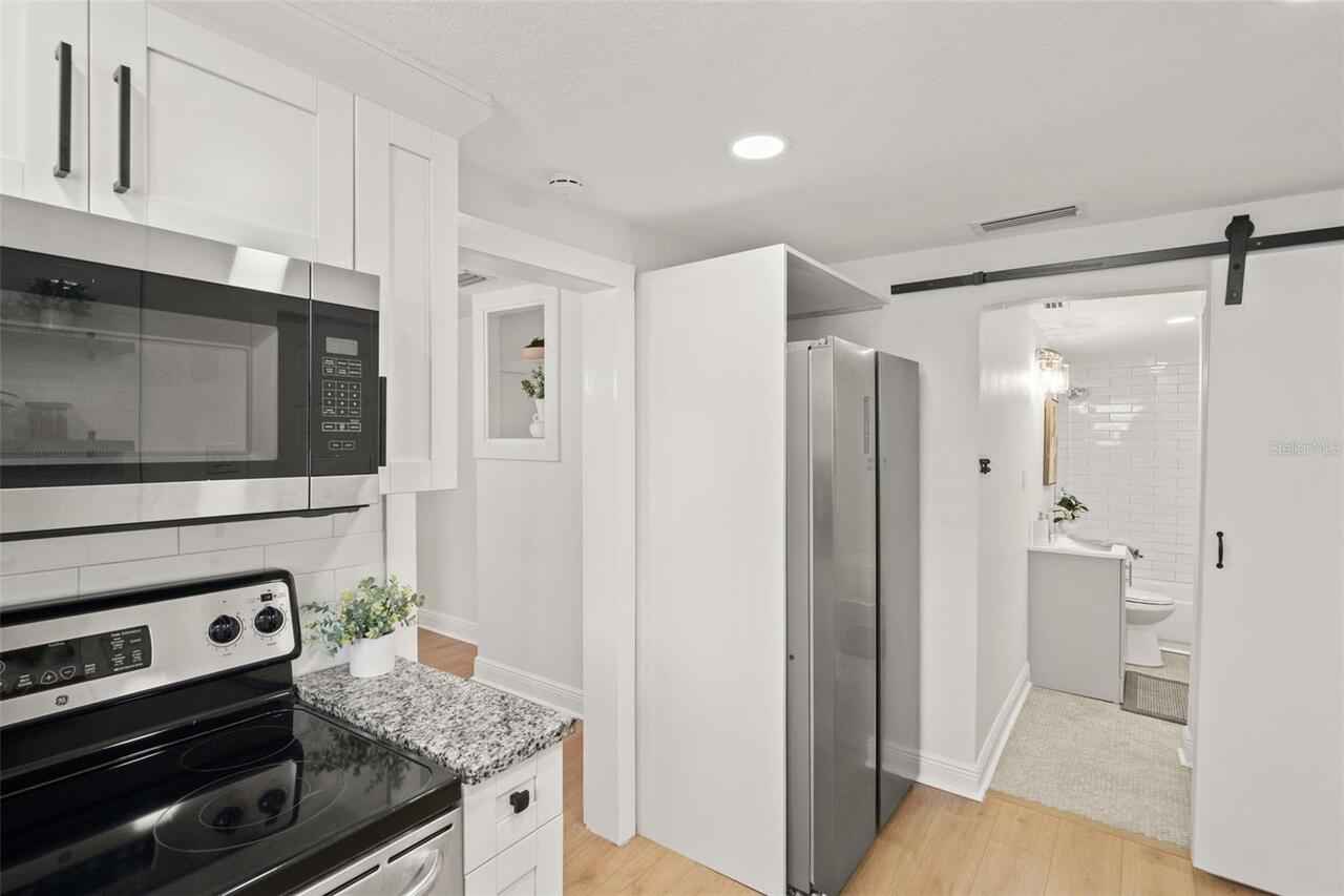 Listing Photo 11