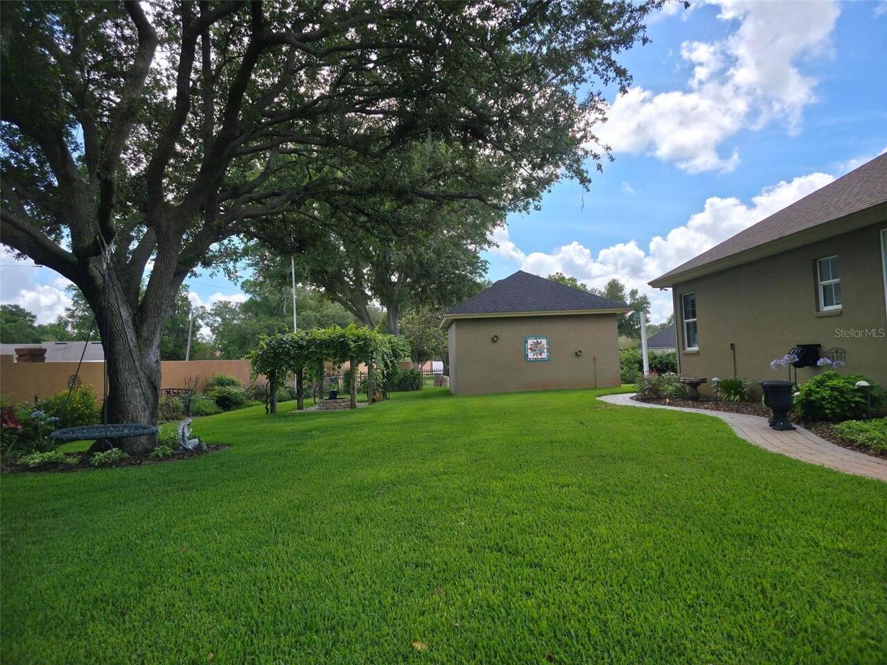 Listing Photo 35
