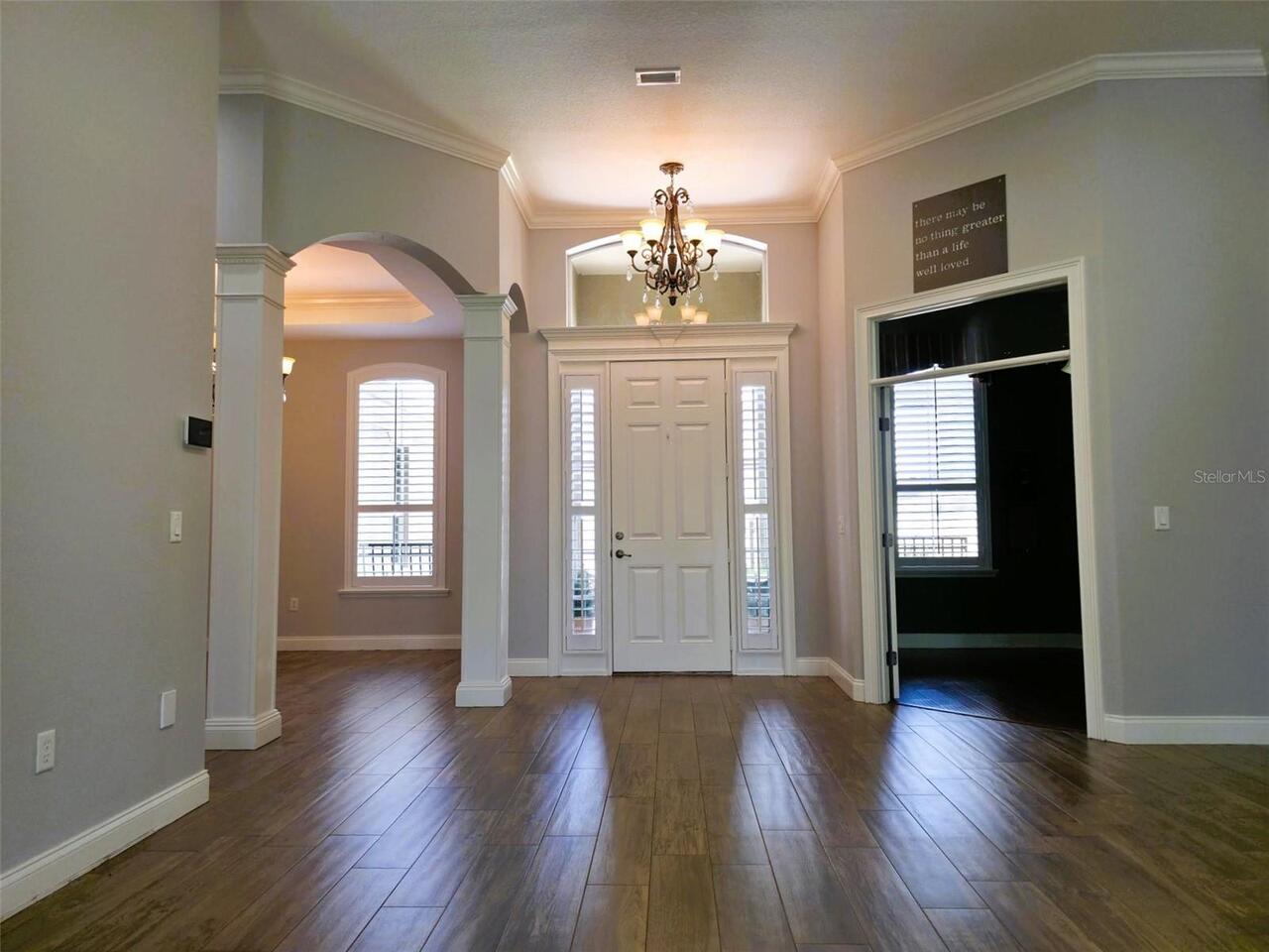 Listing Photo 8