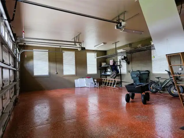 Listing Photo 32