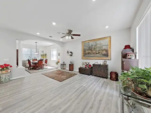 Listing Photo 16