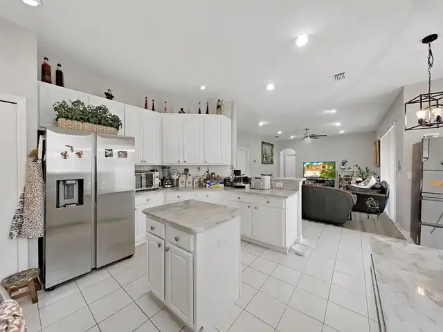Listing Photo 22