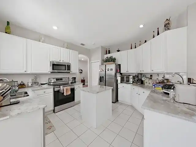 Listing Photo 23