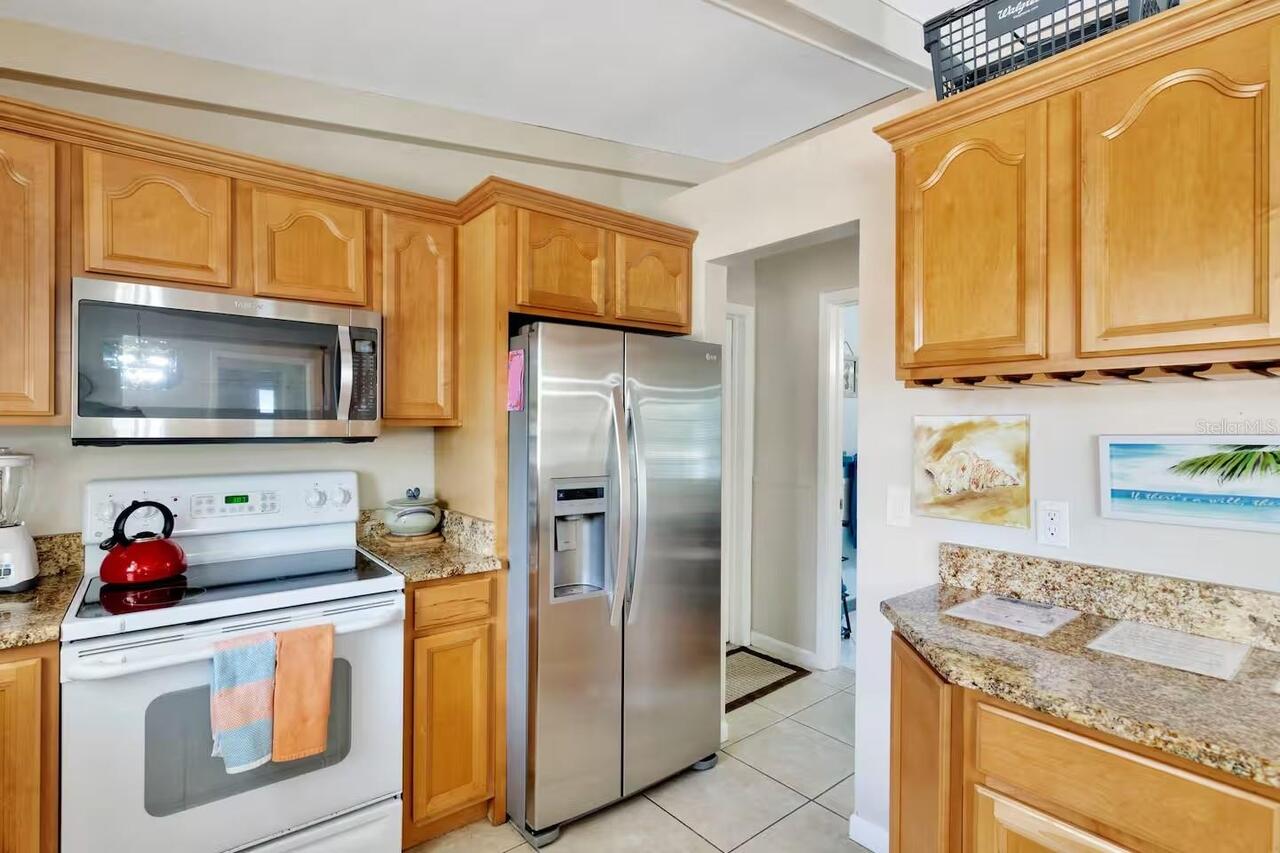 Listing Photo 8