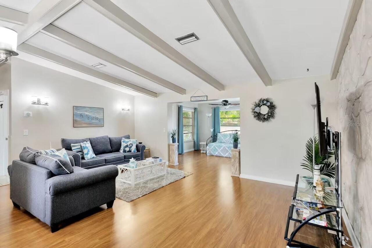 Listing Photo 21