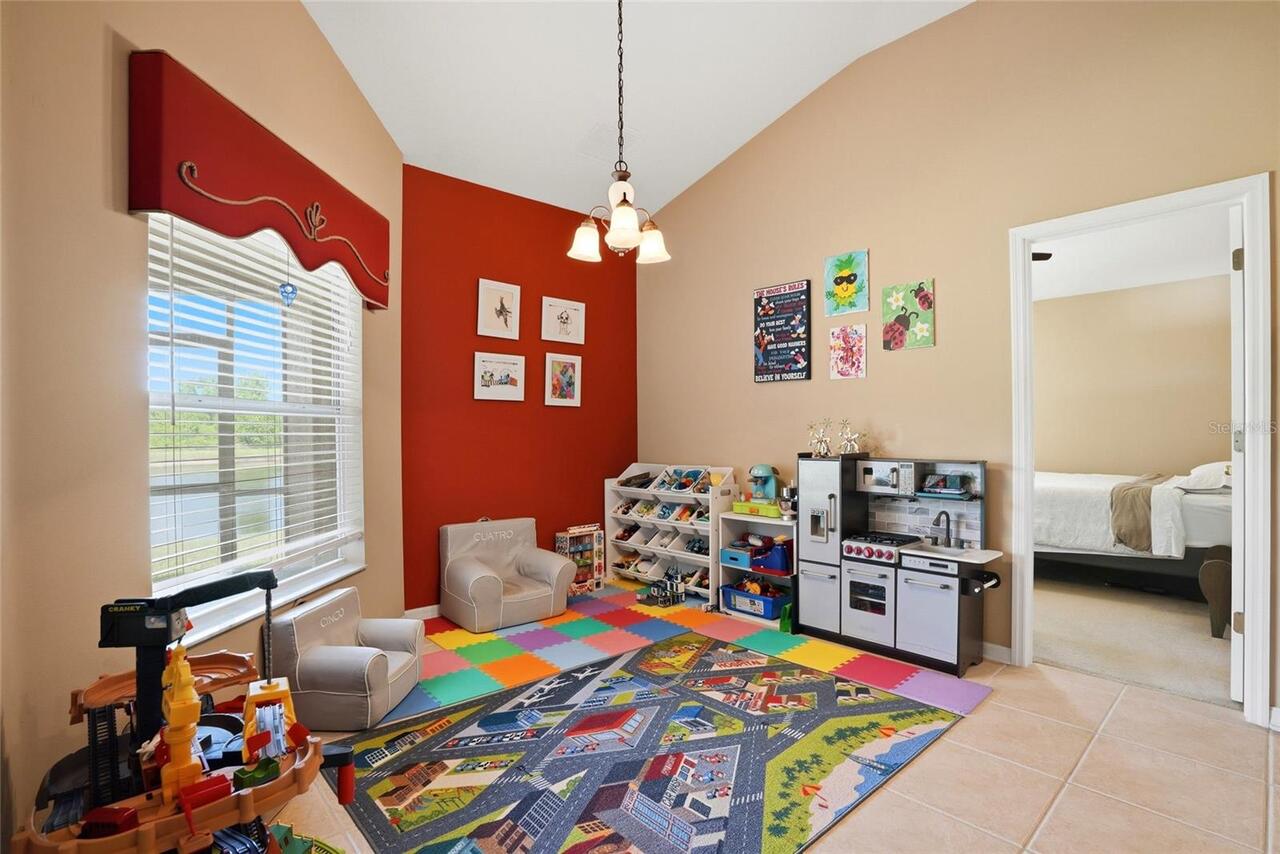 Listing Photo 18