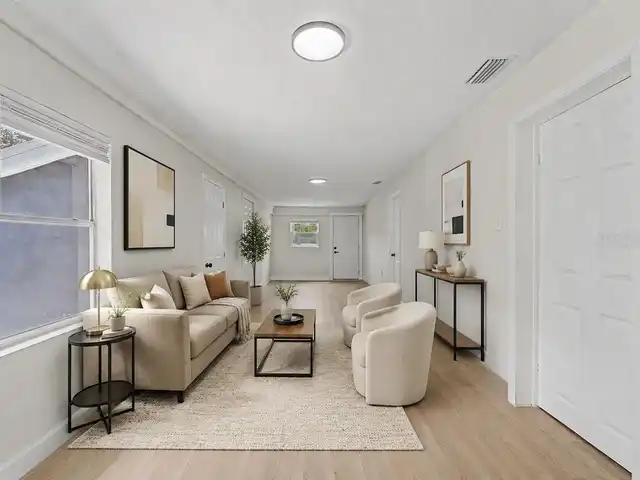 Listing Photo 9