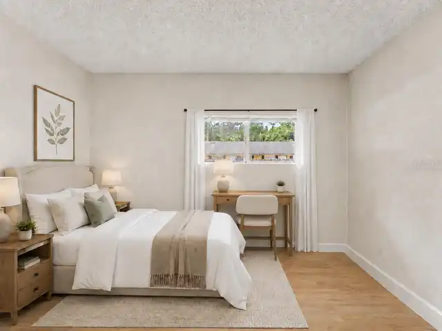 Listing Photo 12