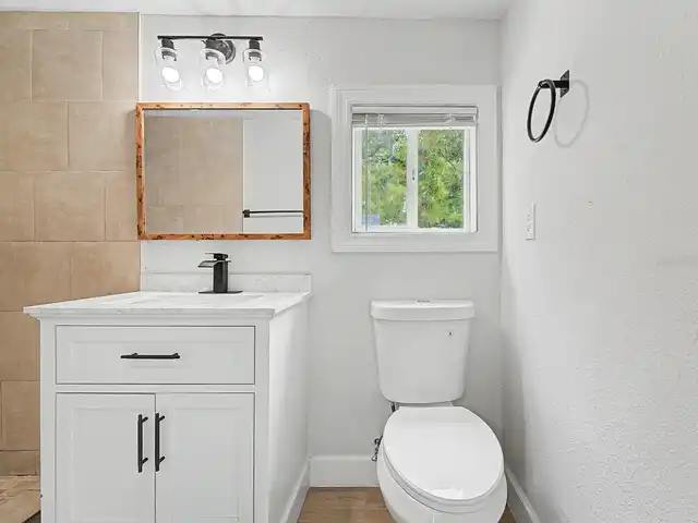 Listing Photo 17