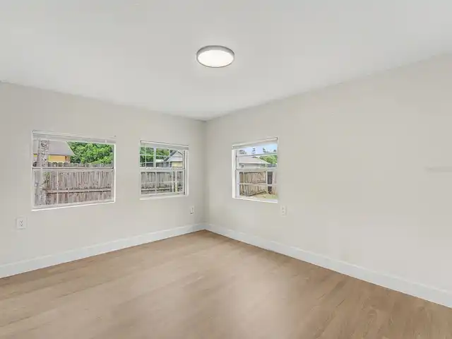 Listing Photo 35