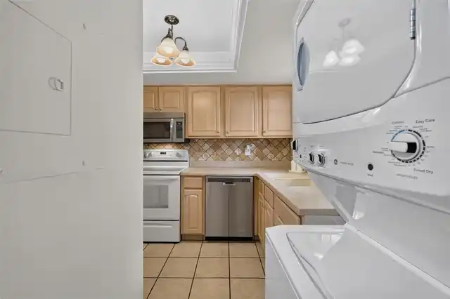 Listing Photo 19