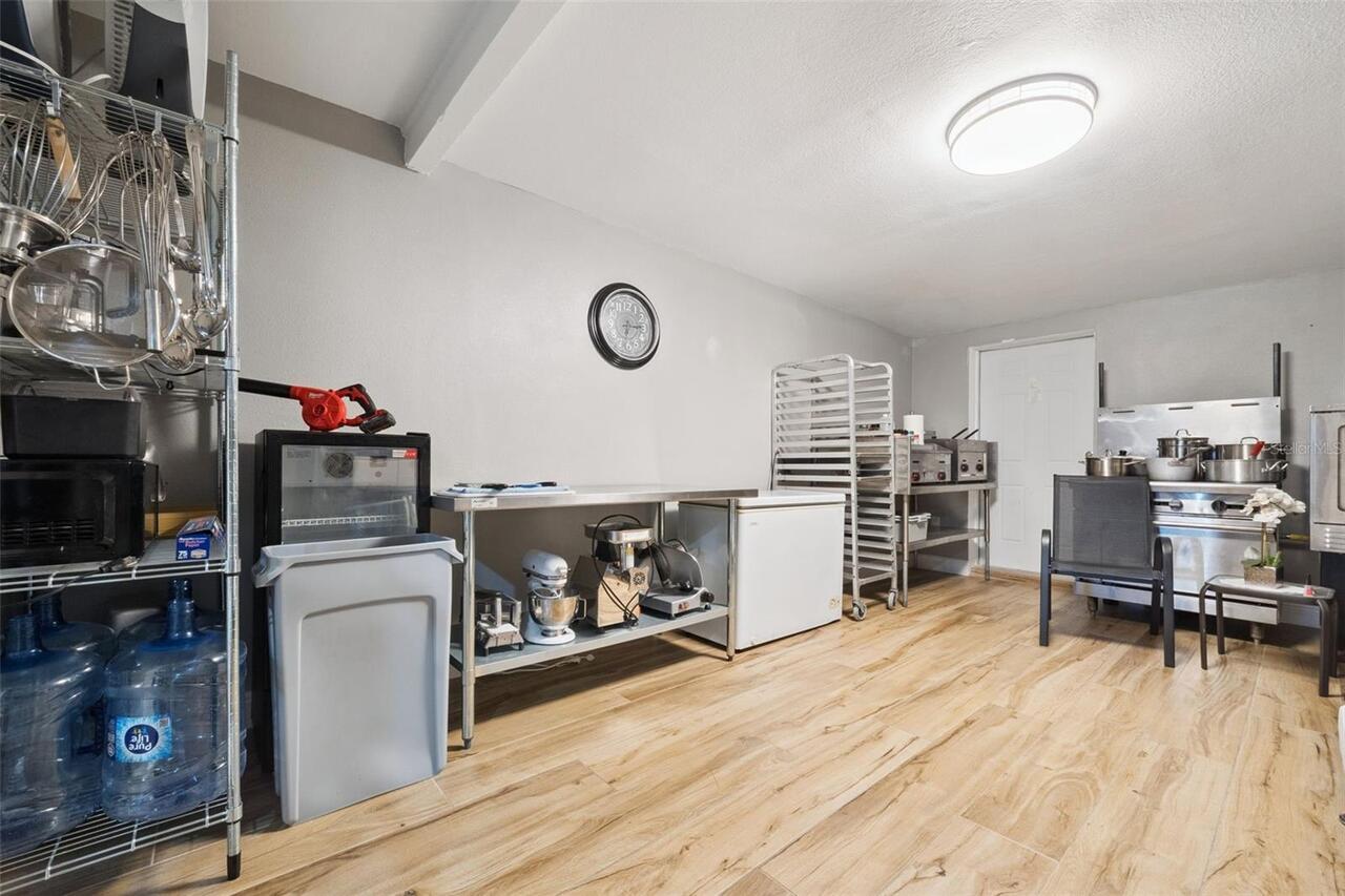Listing Photo 17