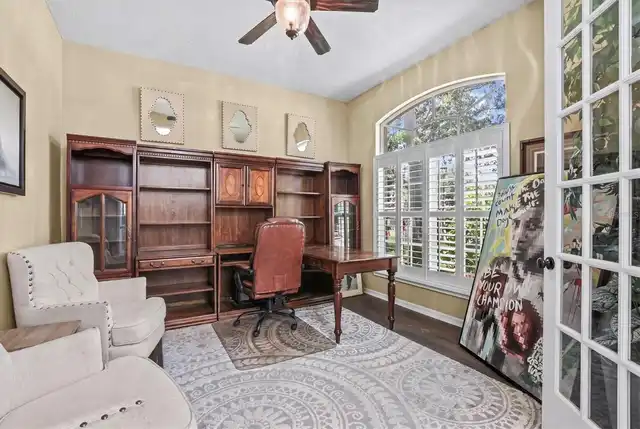 Listing Photo 8
