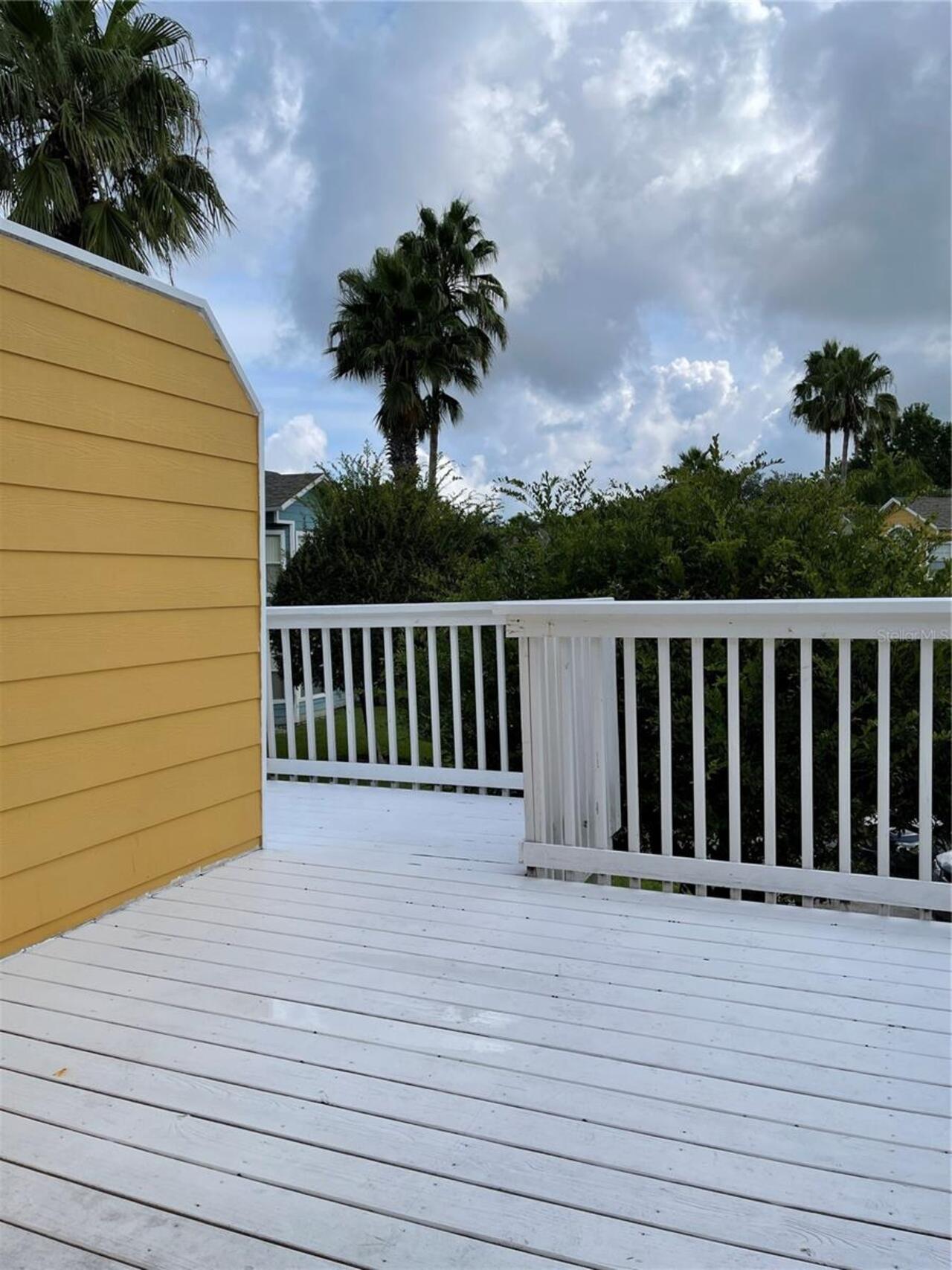 Listing Photo 10