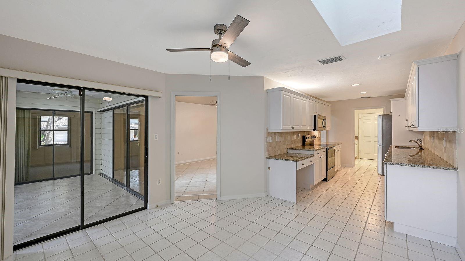 Listing Photo 14
