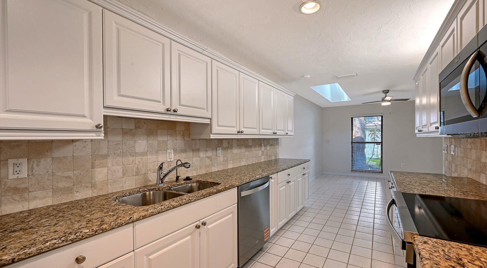 Listing Photo 15