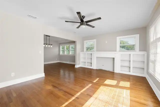 Listing Photo 14