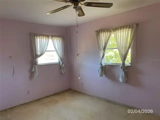 Listing Photo 9