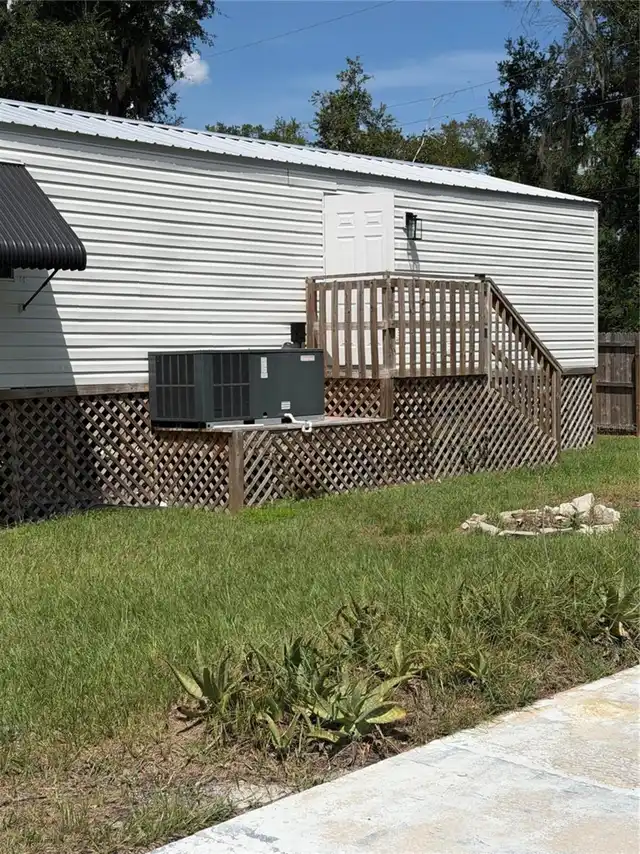 Listing Photo 10