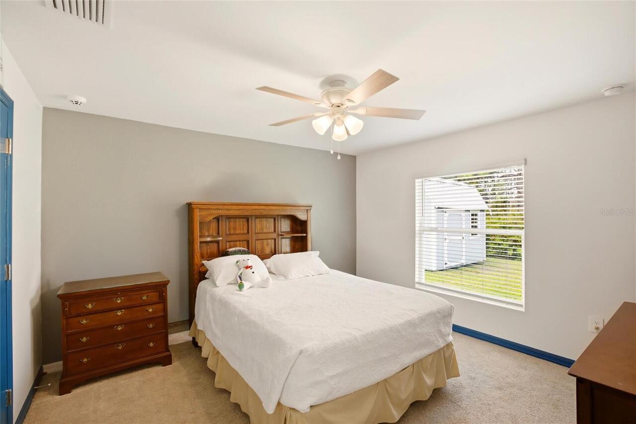 Listing Photo 12