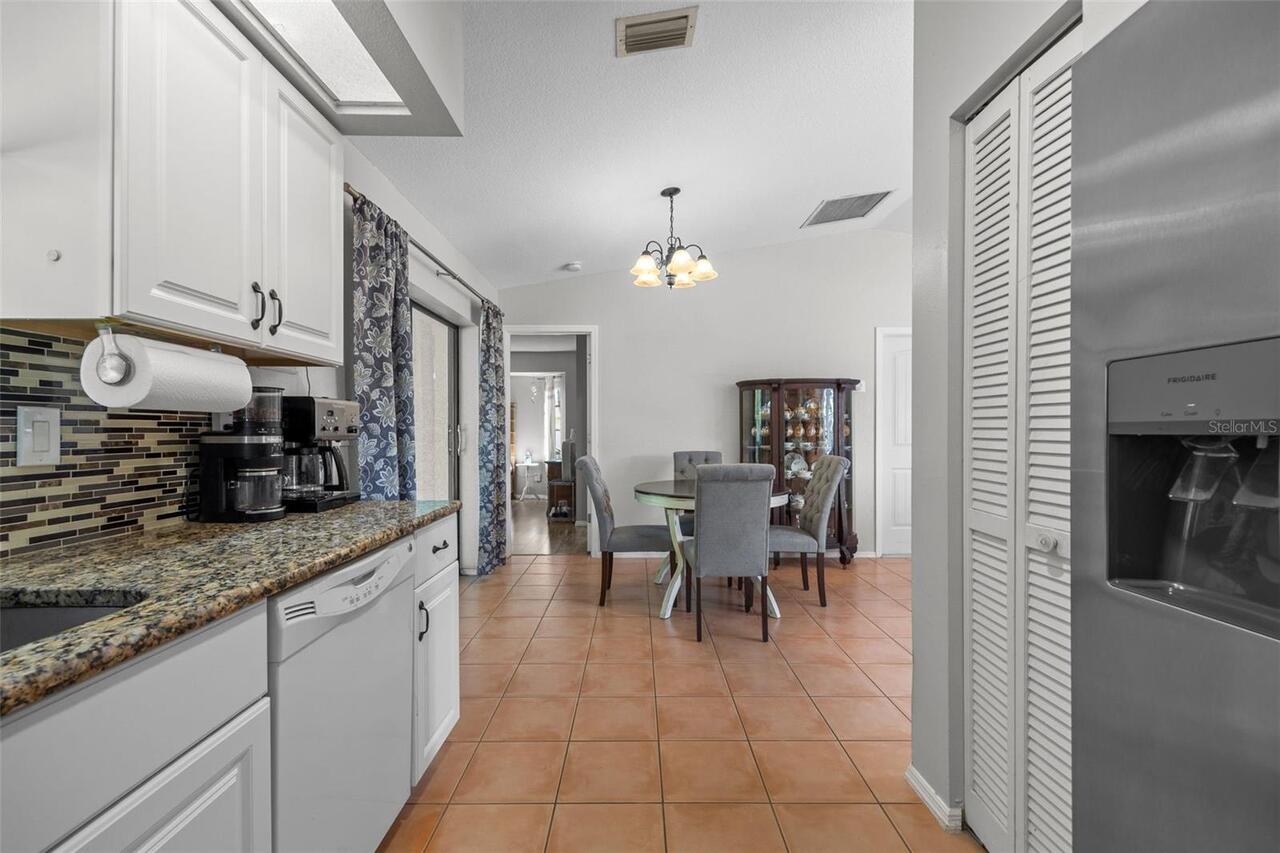 Listing Photo 8