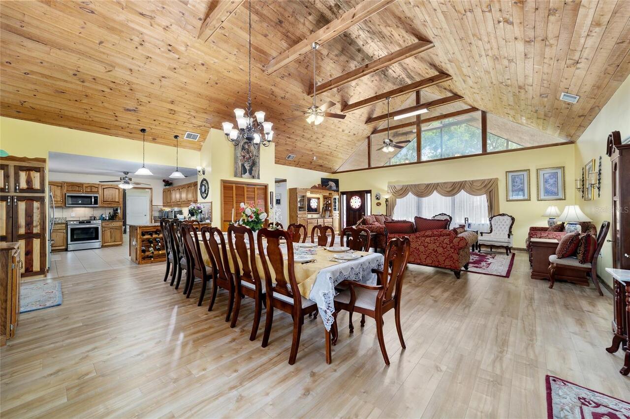 Listing Photo 8