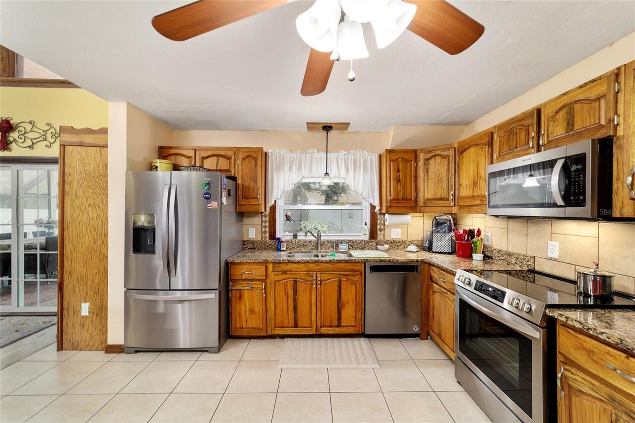 Listing Photo 10