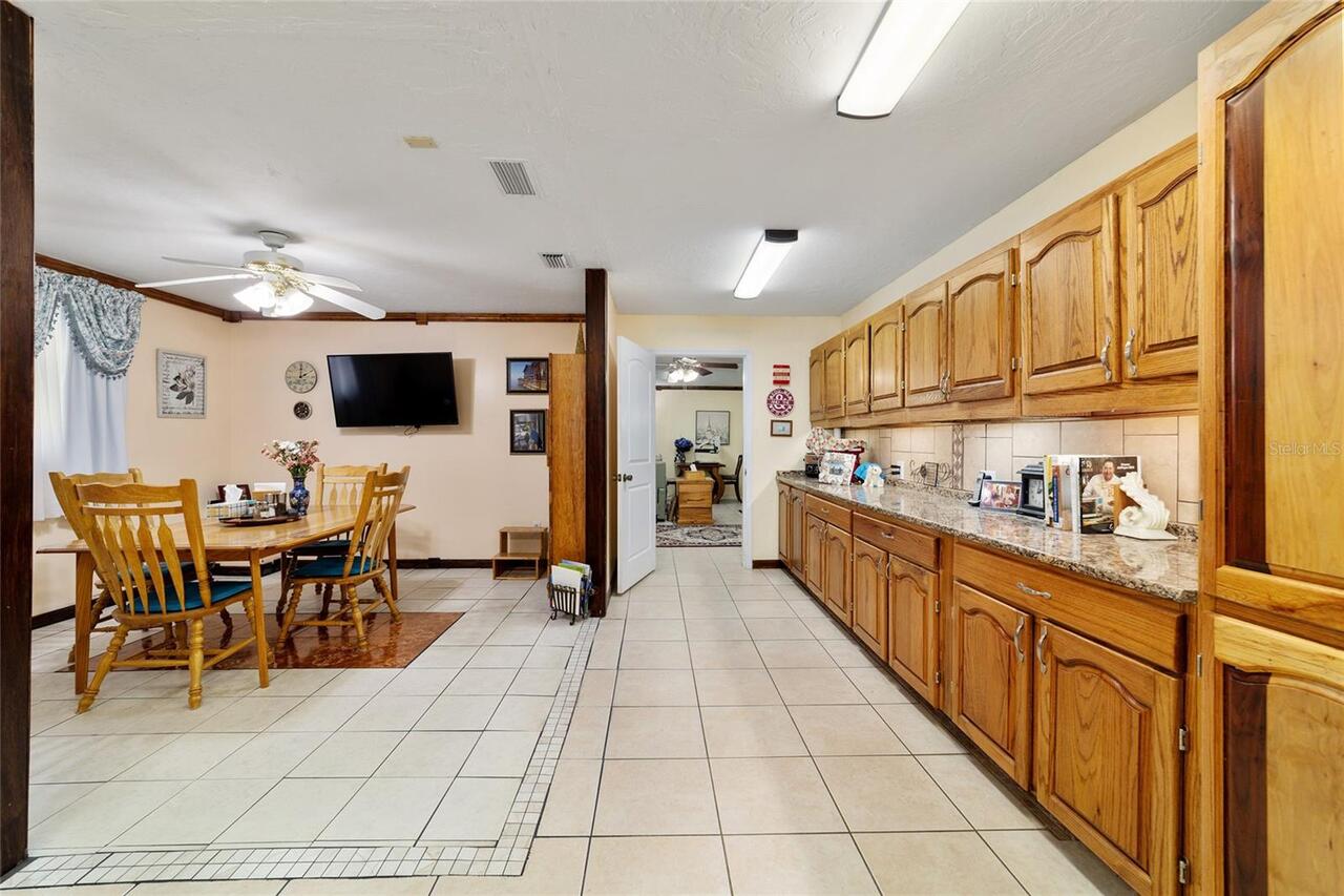 Listing Photo 12