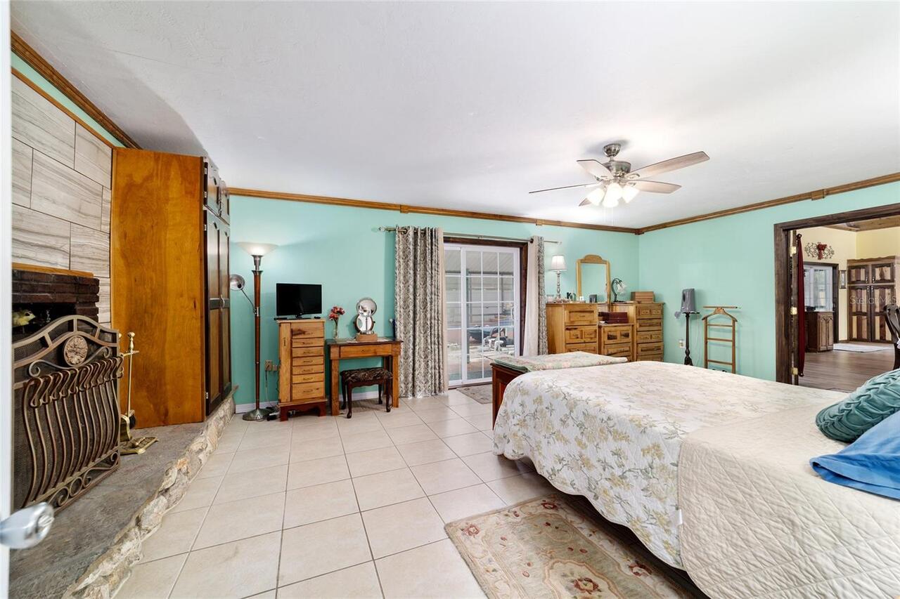 Listing Photo 17