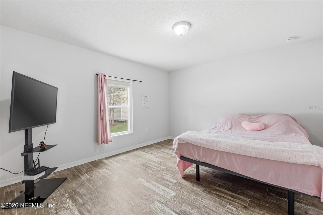 Listing Photo 16