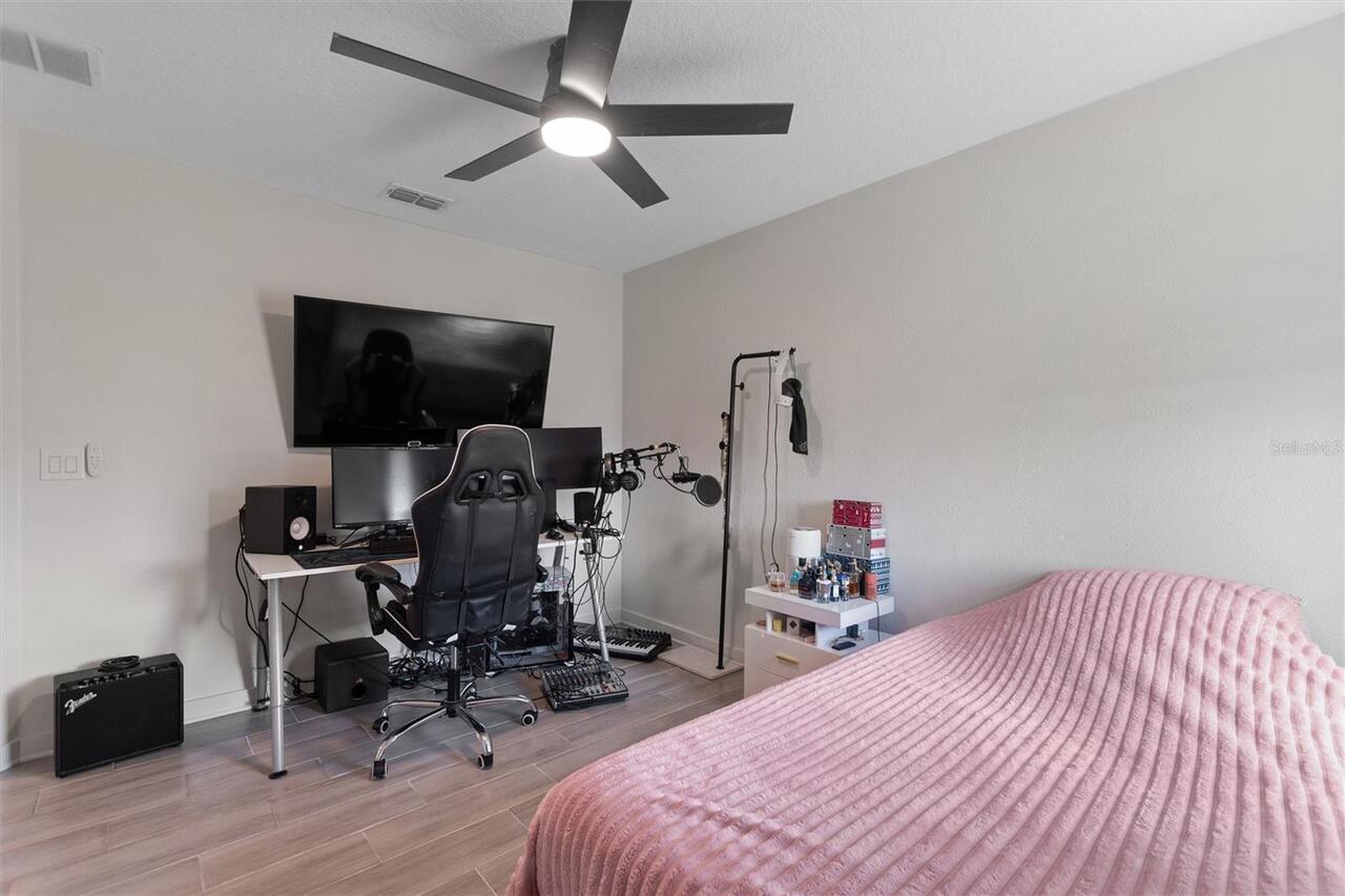 Listing Photo 25