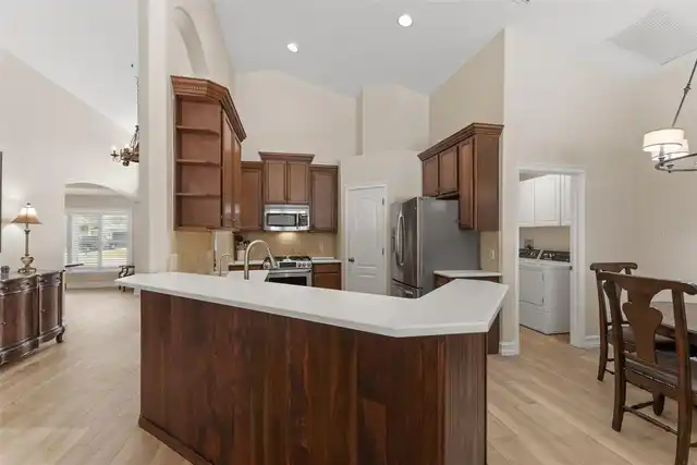 Listing Photo 18