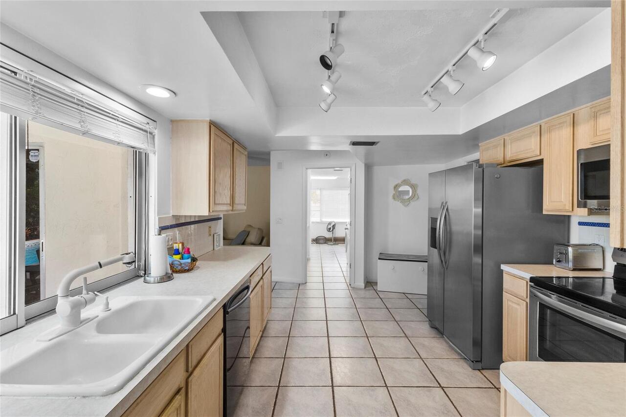 Listing Photo 18