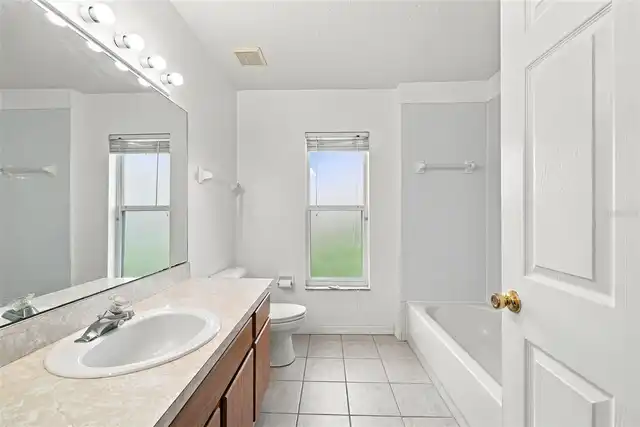Listing Photo 16