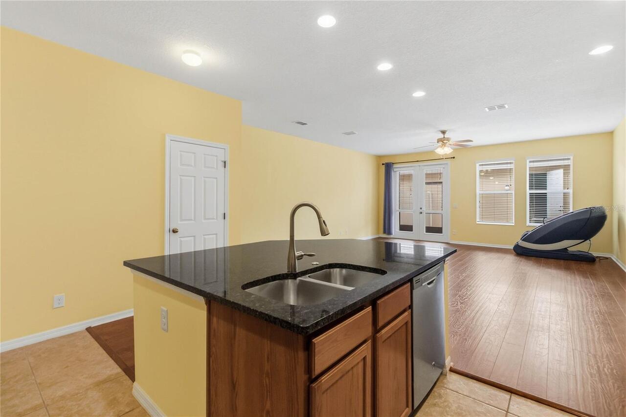 Listing Photo 9