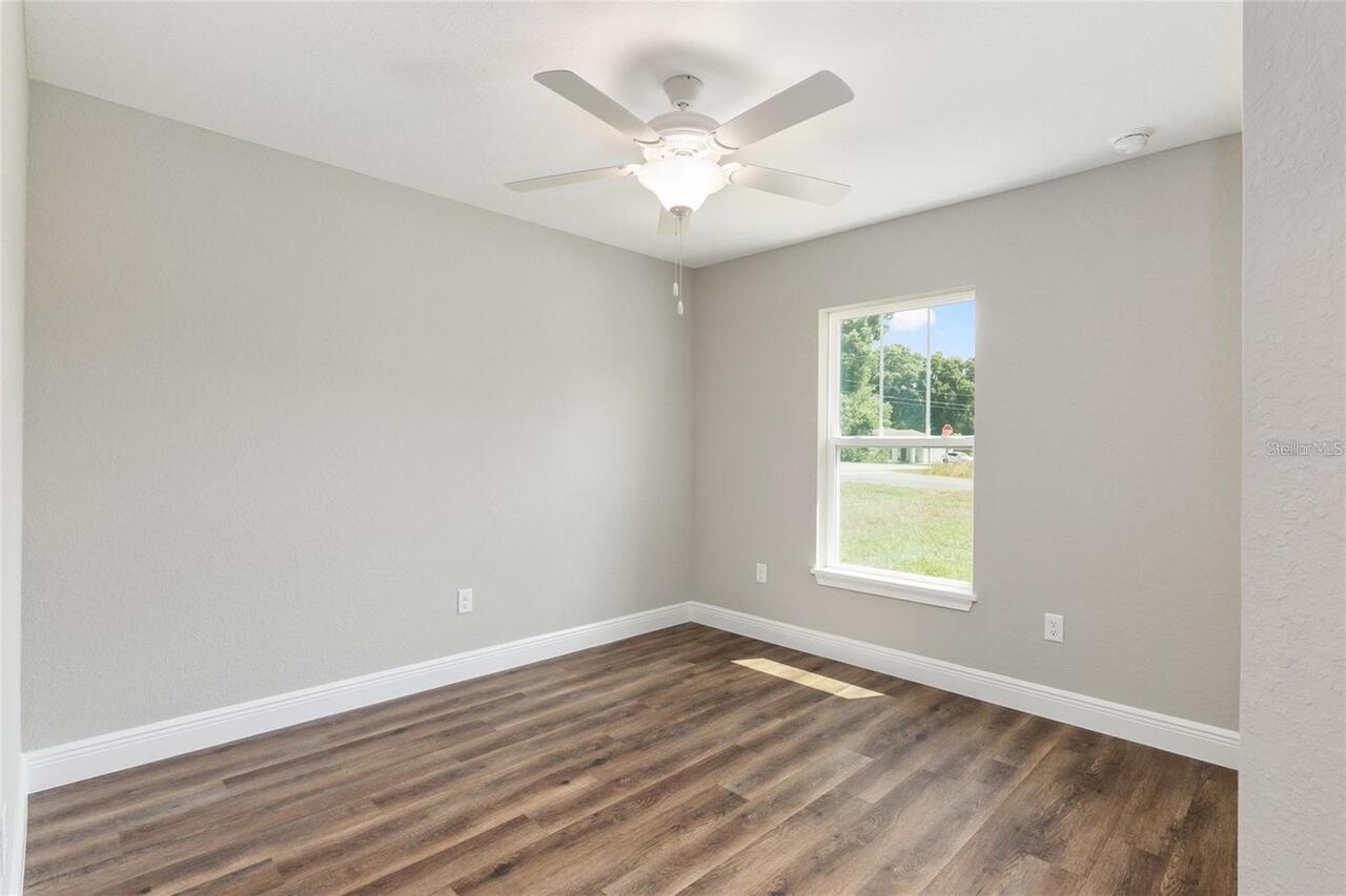 Listing Photo 33