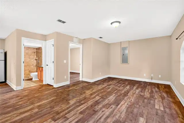 Listing Photo 33