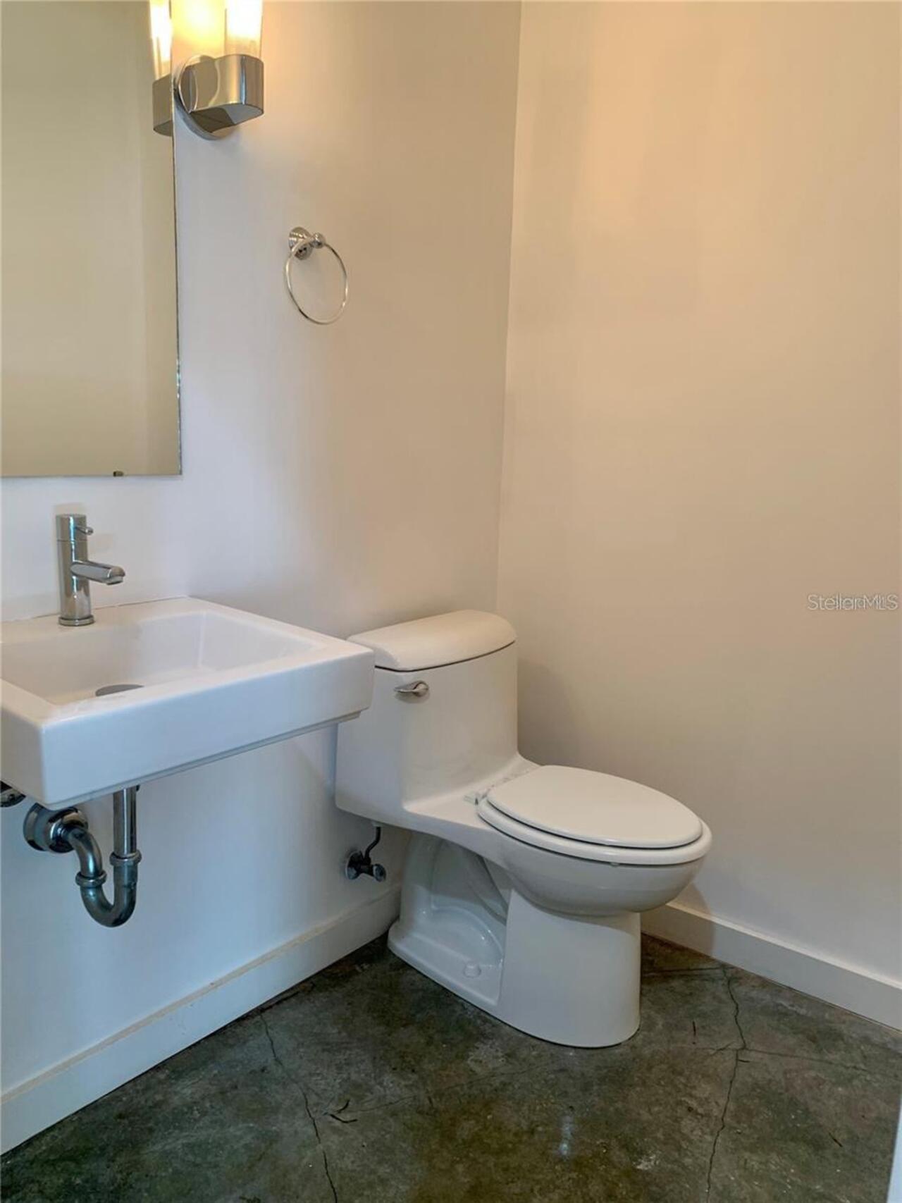 Listing Photo 9