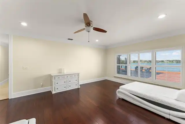 Listing Photo 41