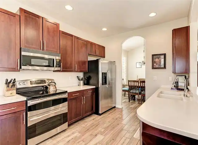 Listing Photo 7