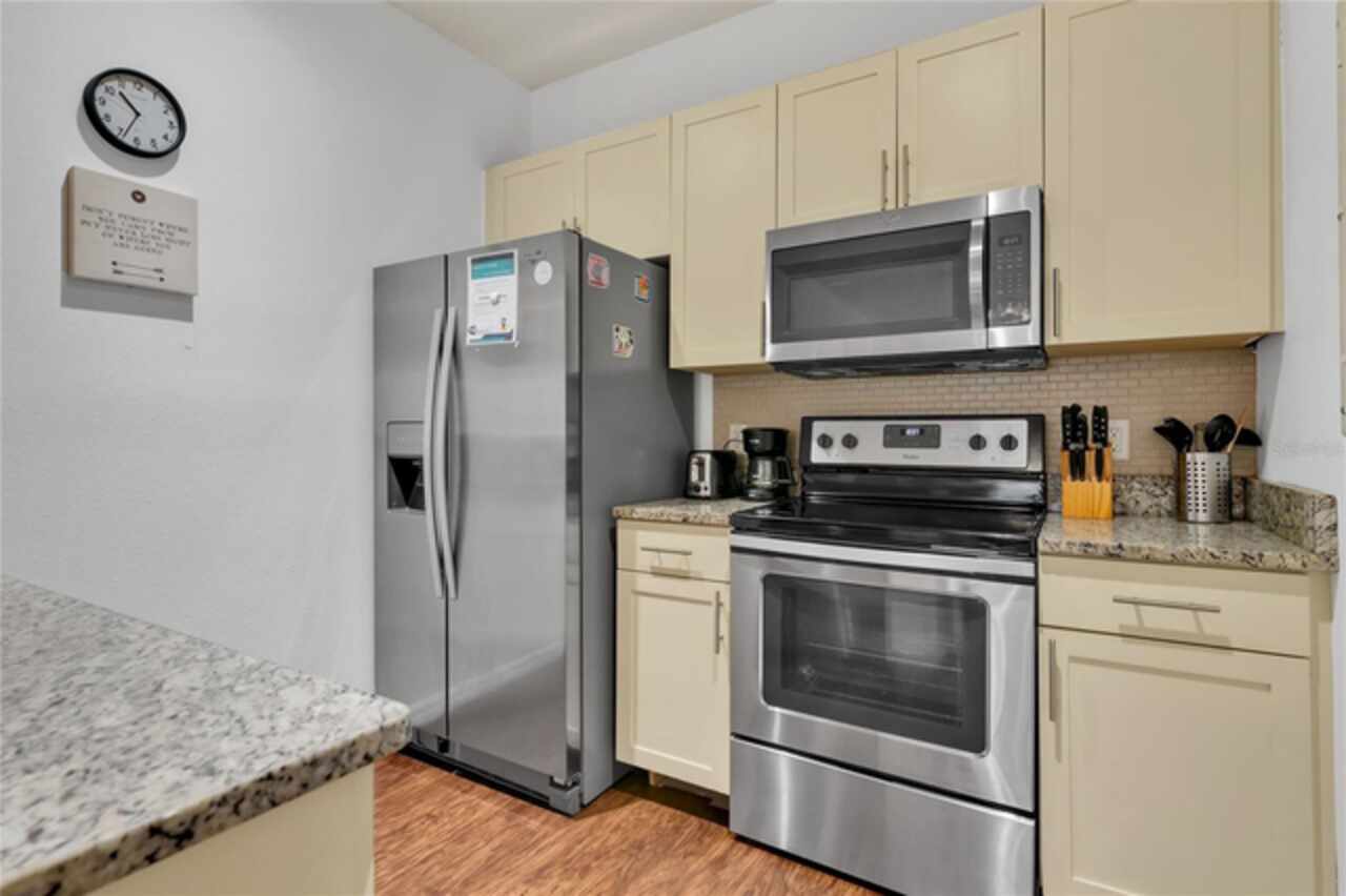 Listing Photo 8