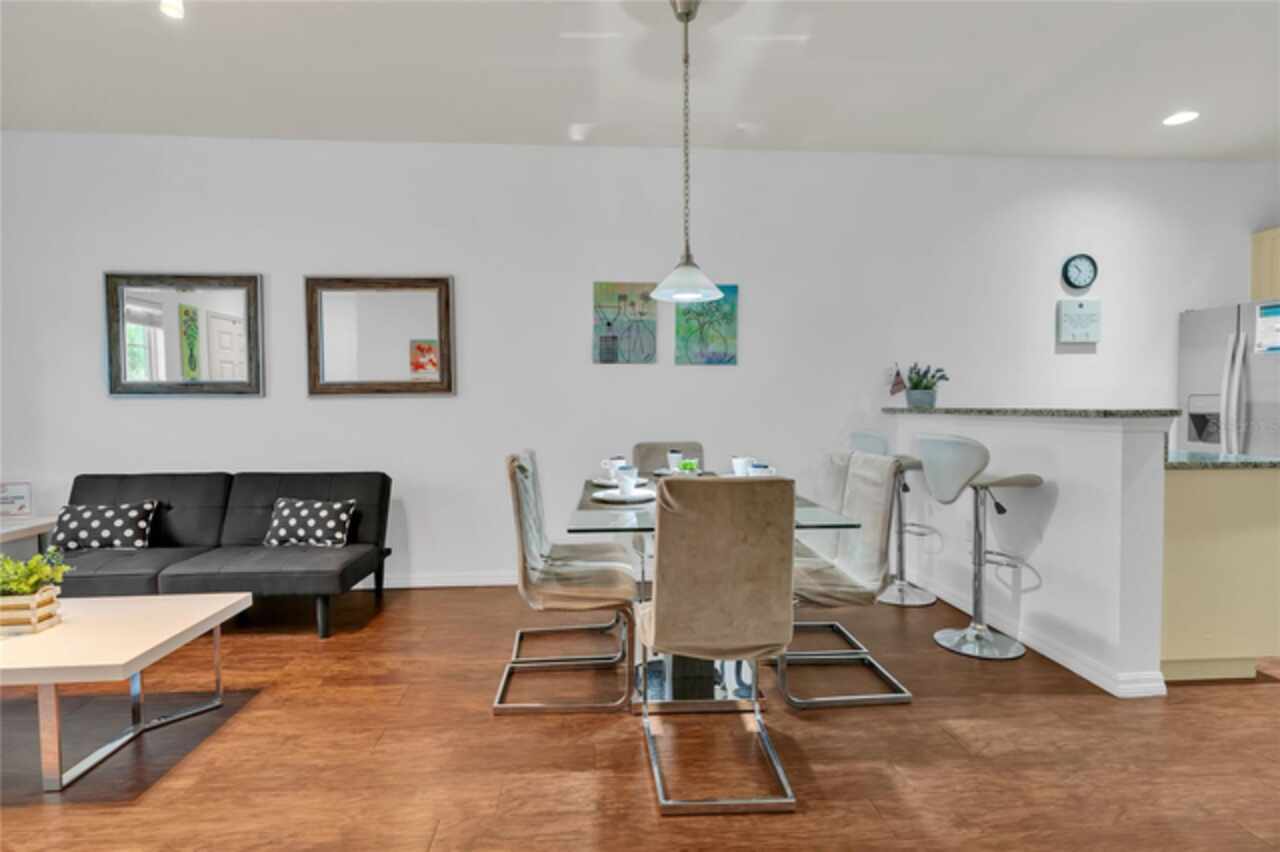 Listing Photo 9