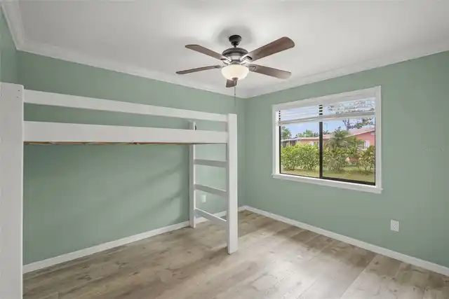 Listing Photo 32