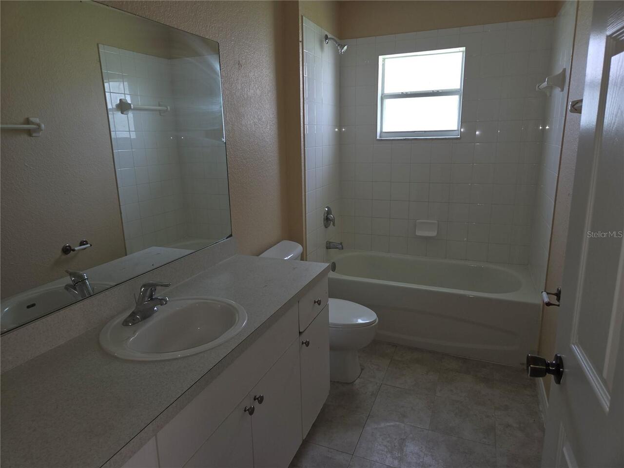 Listing Photo 9